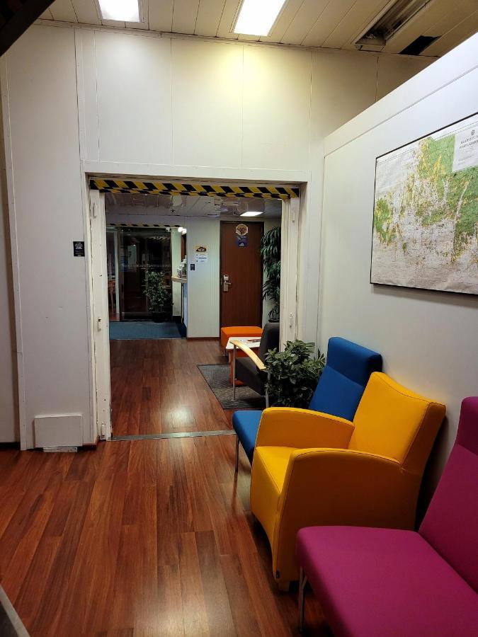 Laivahostel S/s Bore Ostello